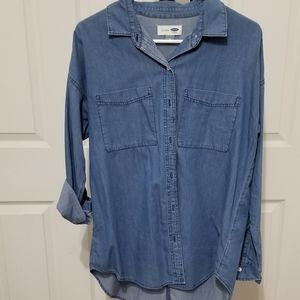 Old navy boyfriend chambray shirt